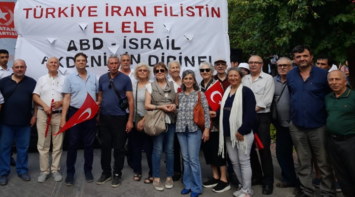 Sakarya Caddesi Mitinginde Kocaeli İl Örgütü yerini aldı