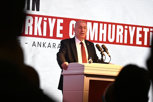 Ümit Özdağ'dan Hukuksuz Tutukluluğu Sonrası İlk Basın Açıklaması