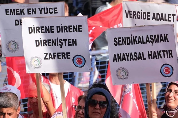 İşveren Baskısı ‘Sendikasızlaştırıyor’