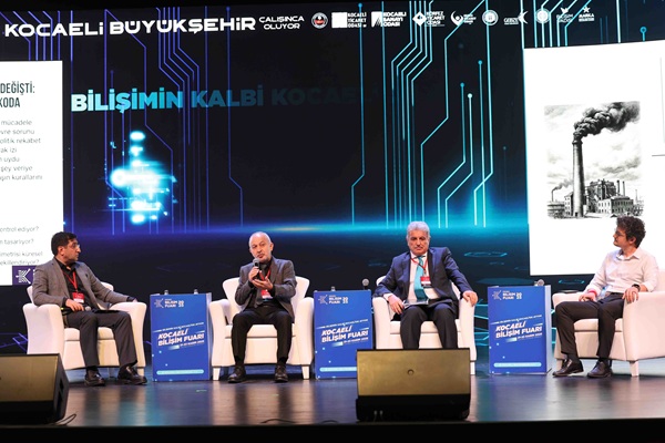 Kocaeli’de ‘Dijital Savaşlar’ Ve ‘Adalet’ Konuşuldu