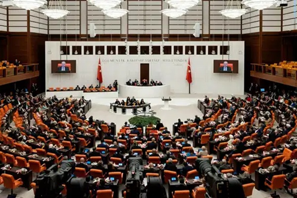 TBMM Siyasi Partilerin Üye Sayıları Açıklandı