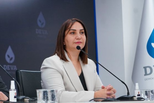 Zeynep Sudan - DEVA Partisi Kadın Çalışmalarından Sorumlu Genel Başkan Yardımcısı