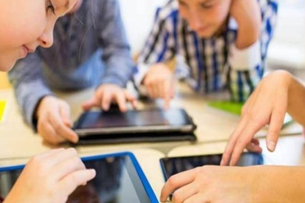 15 yaş altına sosyal medya yasağı Meclis’ten geçti