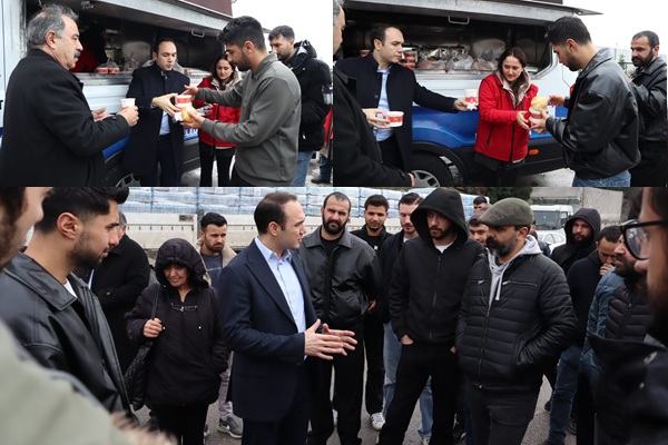 İzmit Belediyesinden Migros depo işçilerinin direnişine destek