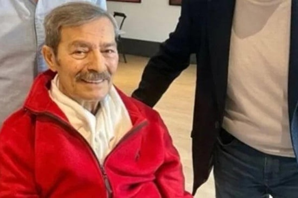 Kadir İnanır'ın Tedavisi Yoğun Bakımda Devam Ediyor