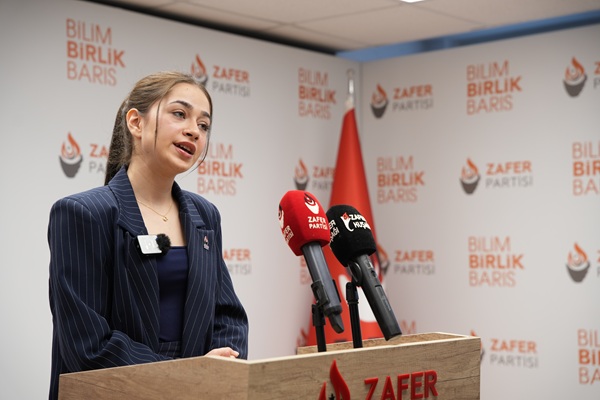 Akbaba: "Atatürk’e Hakaret Eden Herkes Haindir"