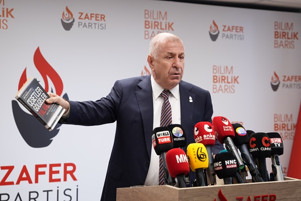 Özdağ: “Bu Yasaya 'Evet' Demek 'Ben Bu İktidarın Gizli Ortağıyım' Demektir”